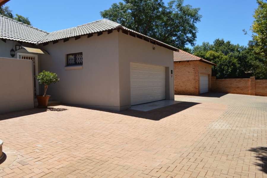 3 Bedroom Property for Sale in Wilkoppies North West